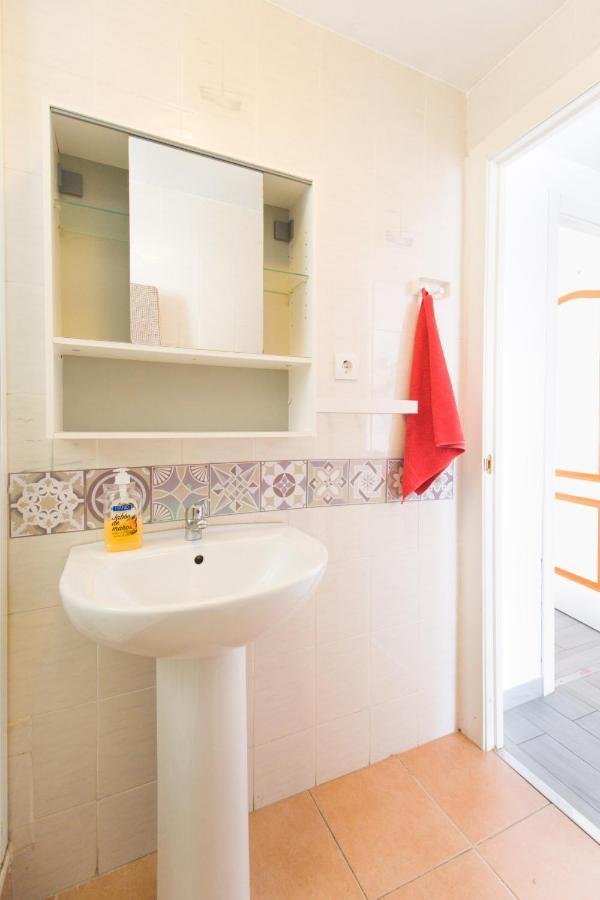 Bollywood Style Apartment Malaga Exterior photo