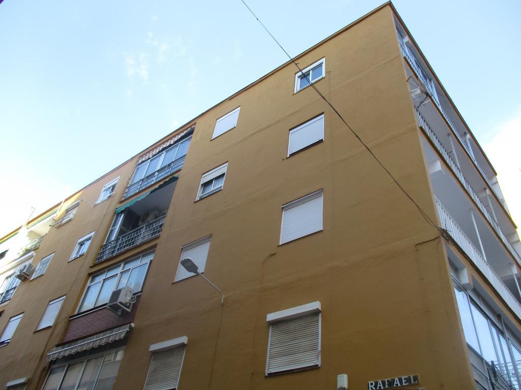 Bollywood Style Apartment Malaga Exterior photo